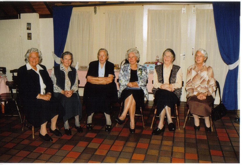 alle tante's op een rij