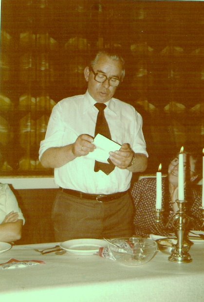 hennie leest gedicht voor