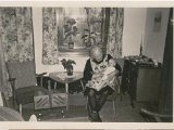 oma met jan(van hein en bertha).JPG